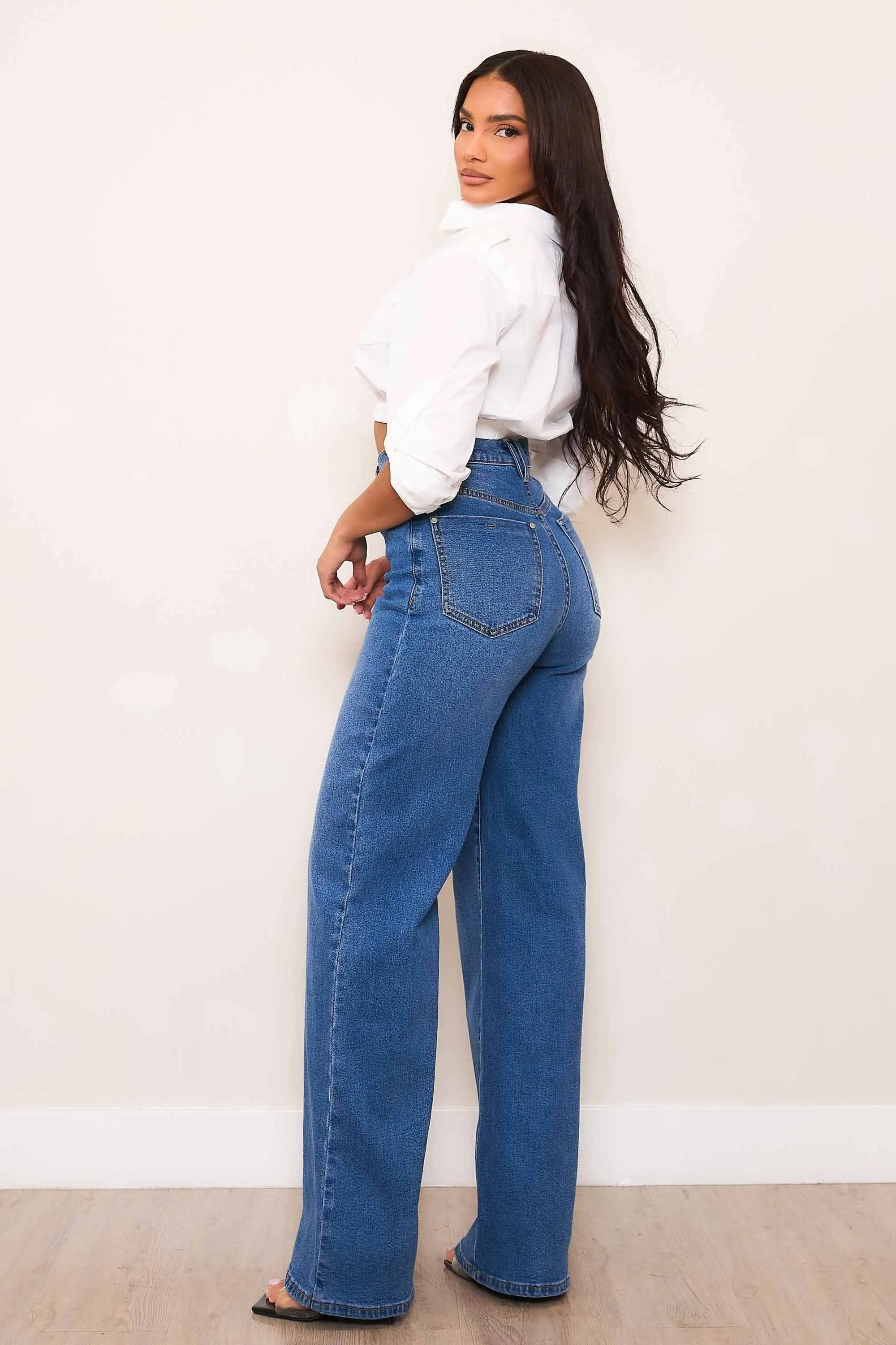 High-Rise Essential Wide Leg Jeans