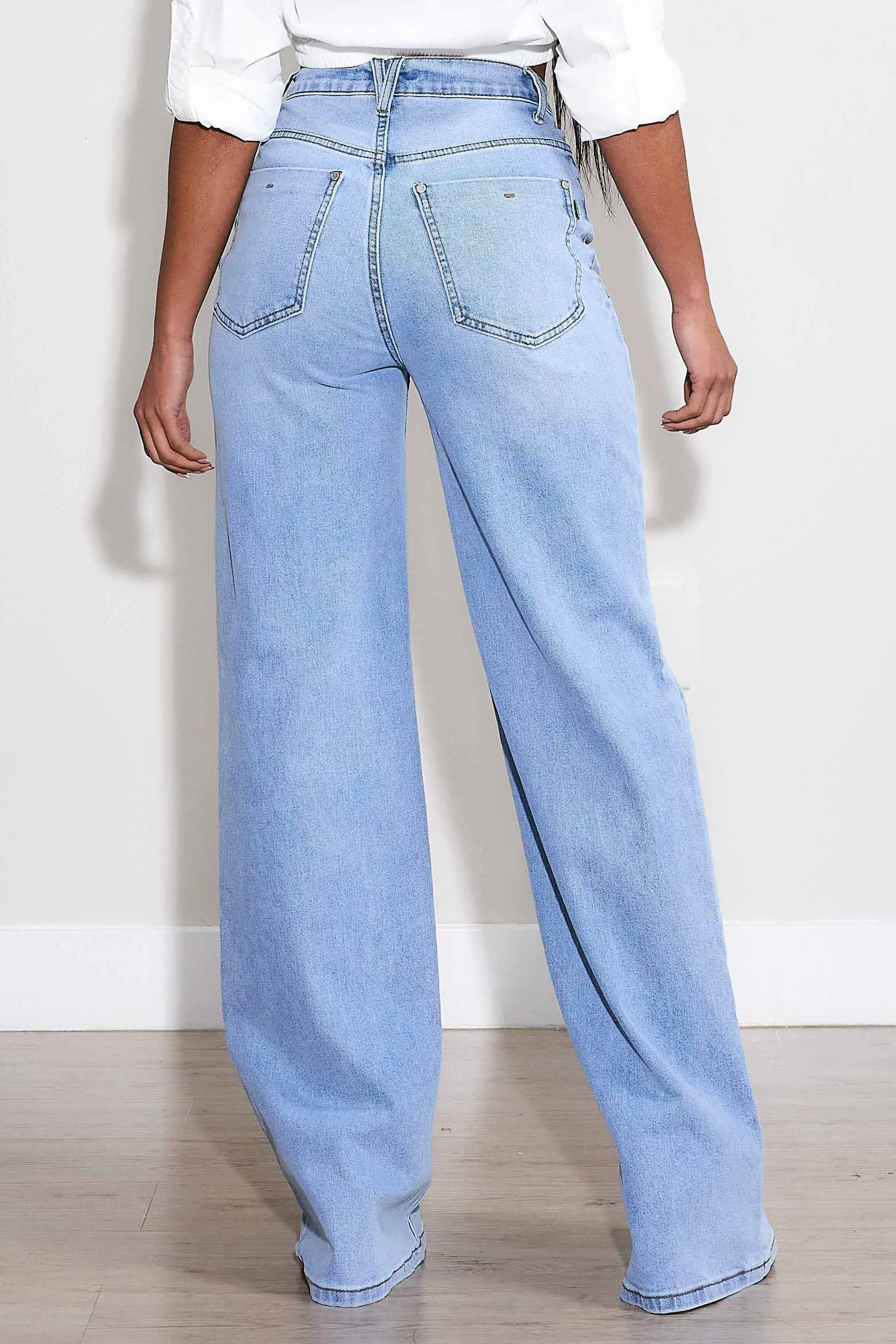 High-Rise Essential Wide Leg Jeans