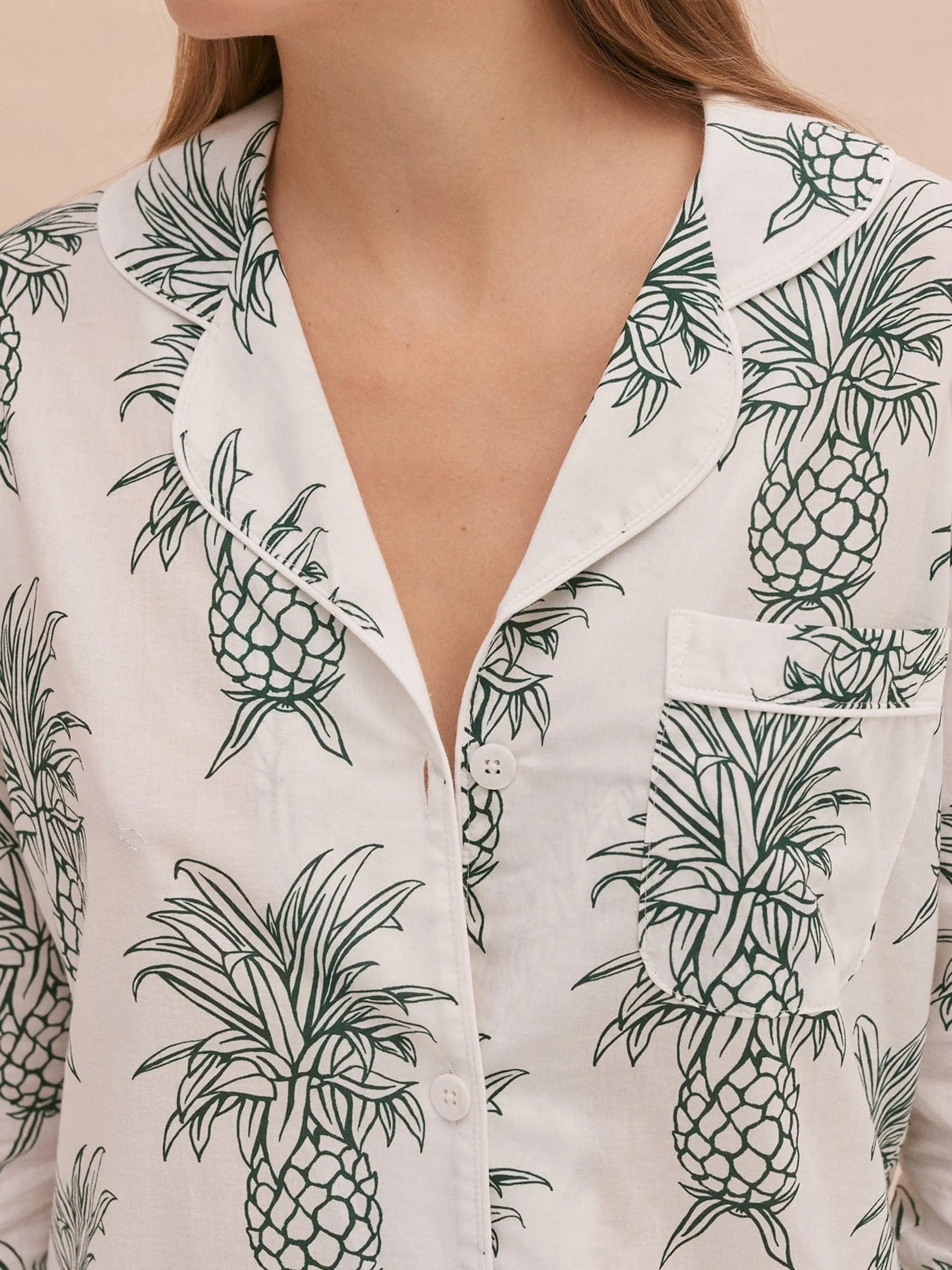 Long pyjama set howie pineapple print in white and green