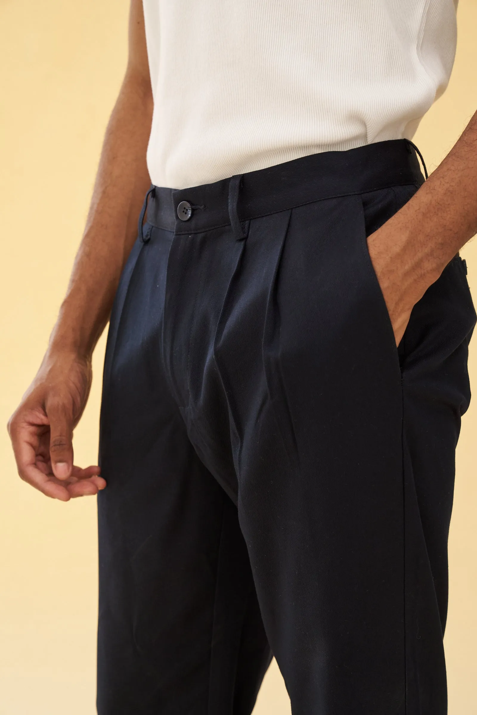 PLEATED SMART TROUSERS - NAVY